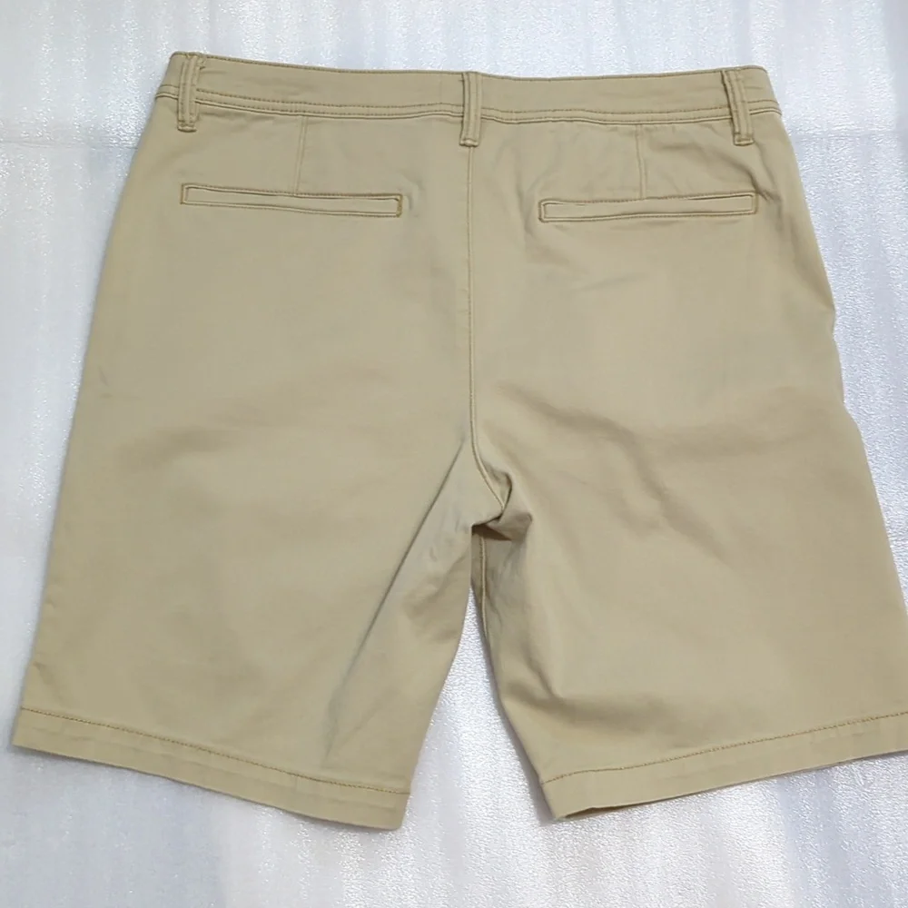 Men's WilliamRast Khaki Color Shorts Size 36 - Picture 2 of 7